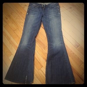 Lucky brand bell bottom jeans
